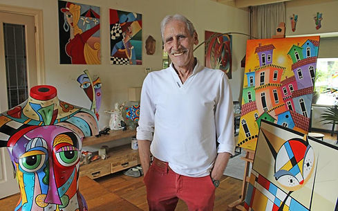 Salvador Sanchez-Infante in zijn aterlier in Bolsward