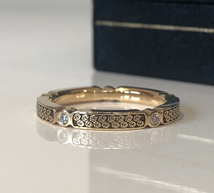 18ct Yellow Gold Diamond Wedding Ring Wi