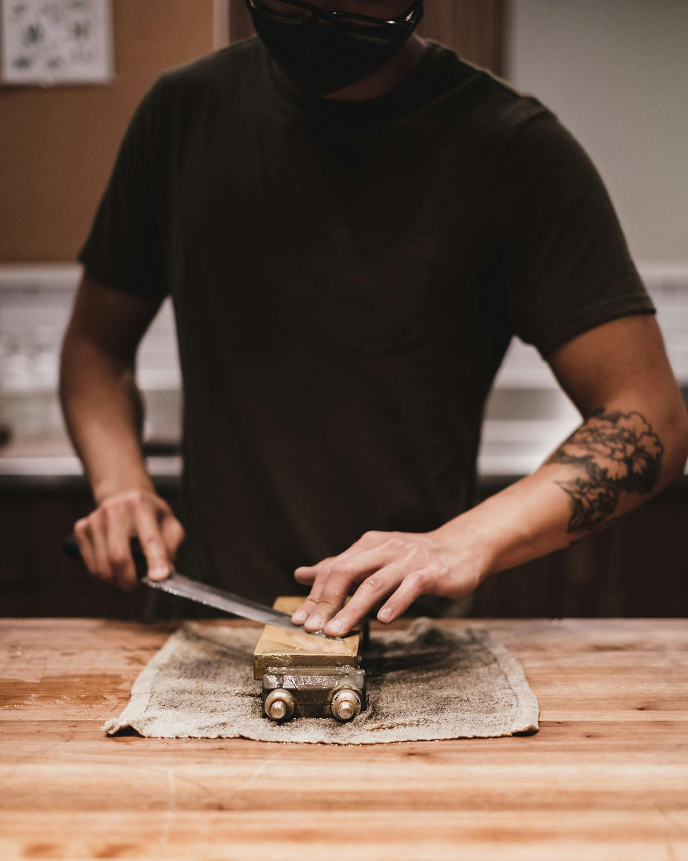 Messer schärfen lassen oder selbst schleifen – Was ist besser?