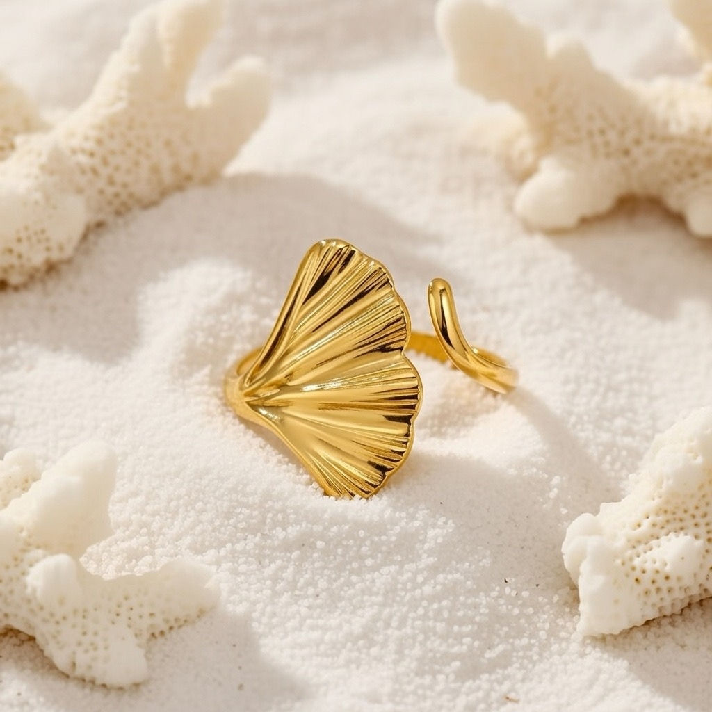 gold fin ring