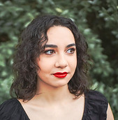 Strakna headshot 2025.jpg