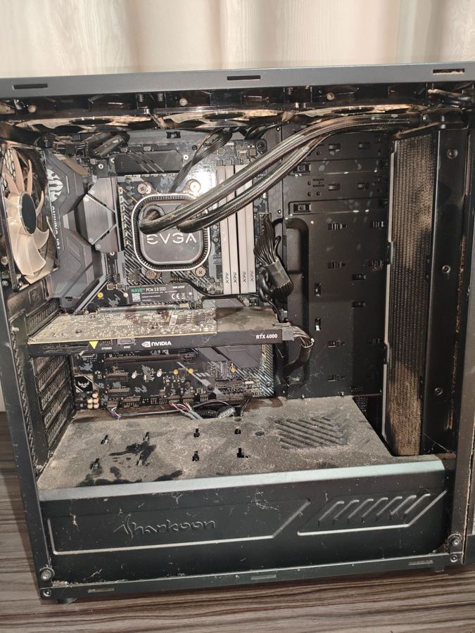 Computador antes da limpeza interna