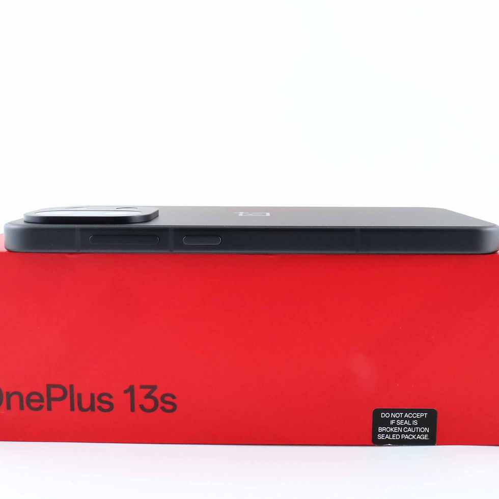 サムネイル： C+ランク OnePlus 13s 12/512GB BlackVelvet CPH2723 グローバル版【90日保証】