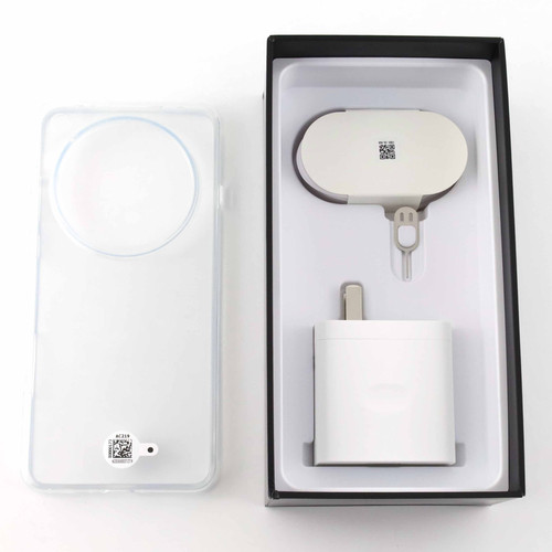 Aランク OPPO Find X8 Ultra 12/256GB White PKJ110 中国版【90日保証