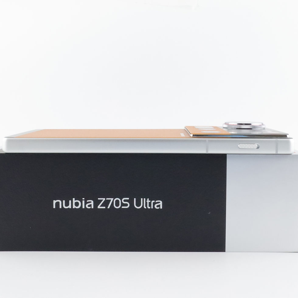 サムネイル： C+ランク nubia Z70S Ultra 16/512GB AntiqueBrown NX733J 国内版【90日保証】