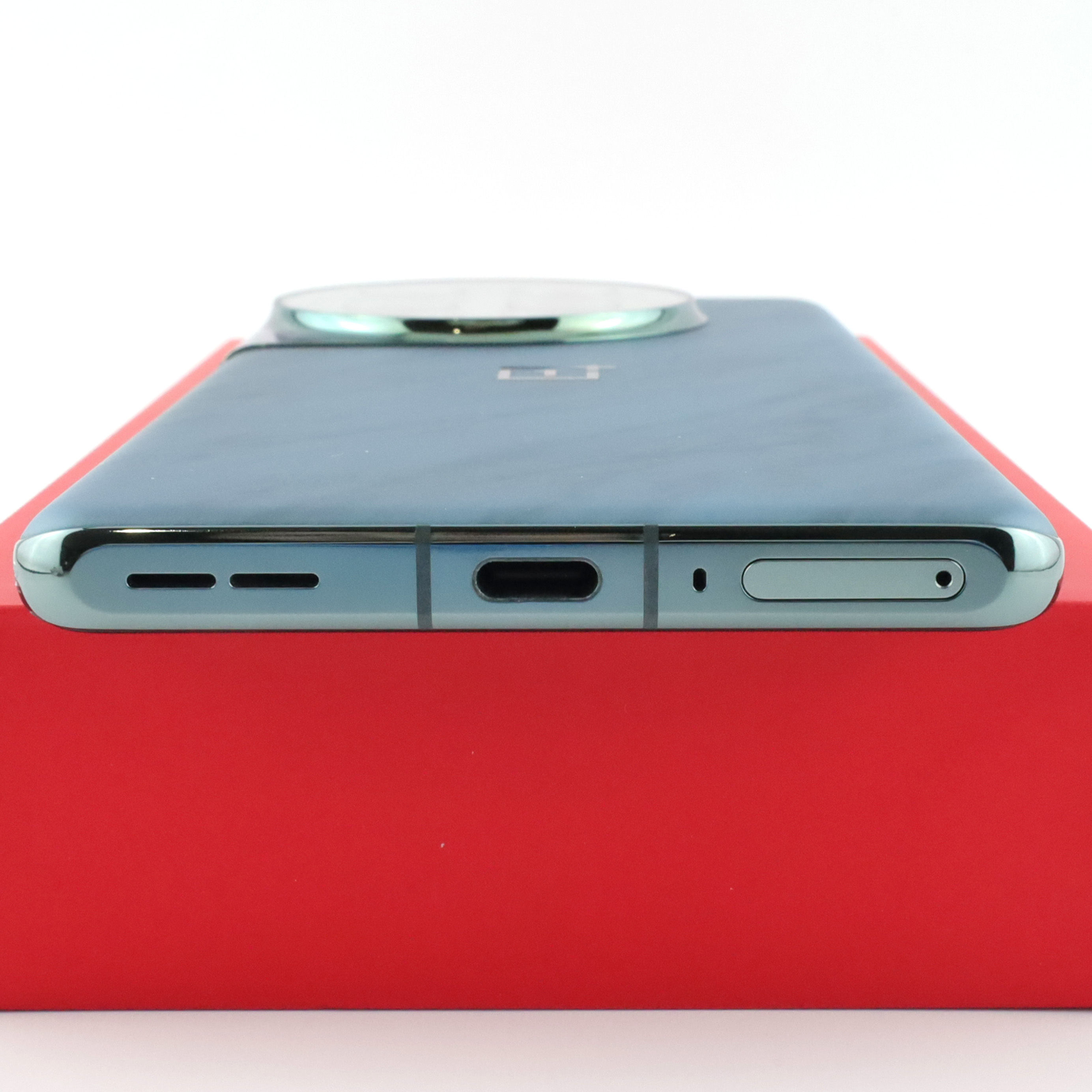 ジャンク OnePlus 12 16/512GB Emerald CPH2581 グローバル版【保証