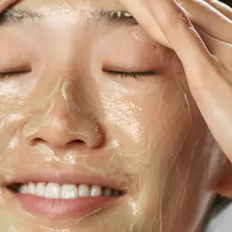 Asiatisk hud med renseprodukt fra Dermalogica, hudpleie.