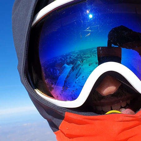 Solo! Showdown in the arctic cold on the highest mountain of Europe!