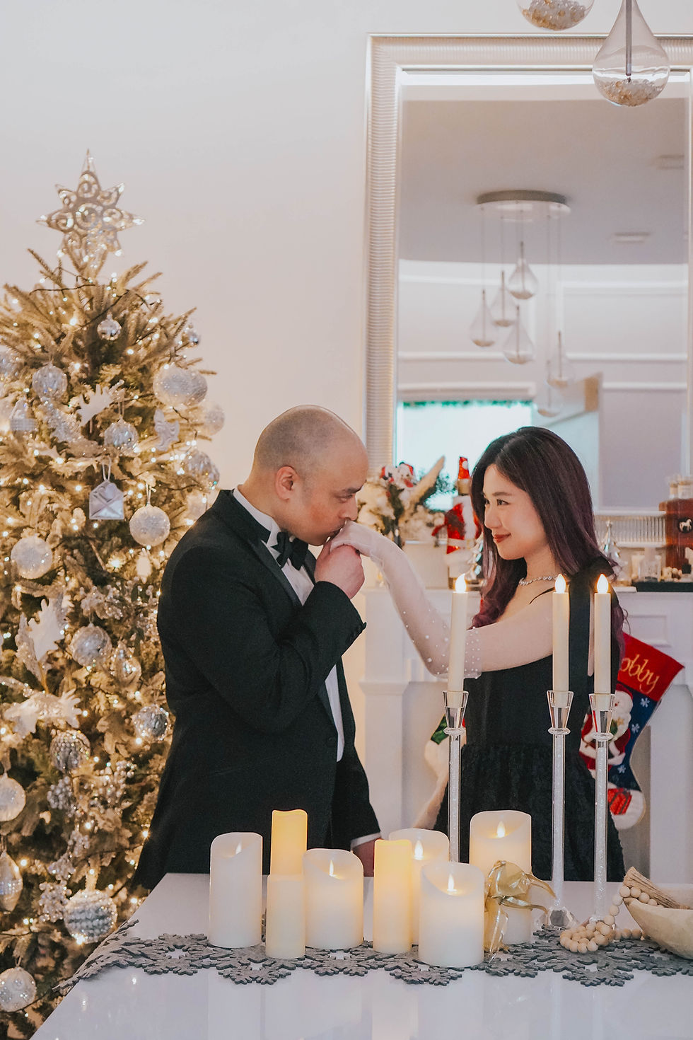 Hollywood glam Christmas shoot in Singapore