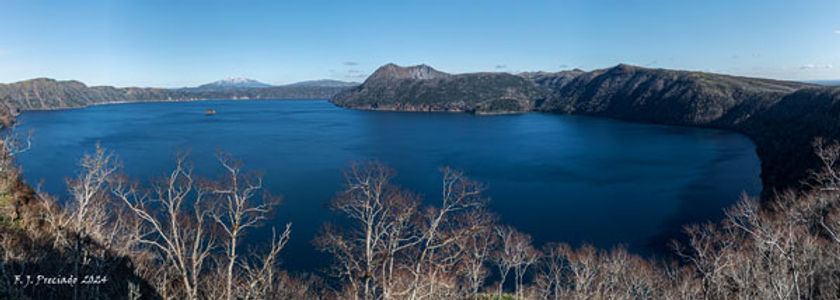 JP-Panorama-lago-Mashu.jpg