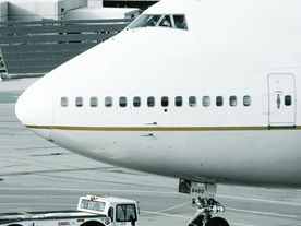 EUA ordenam corte de 10% dos voos nos principais aeroportos do país devido à paralisação do governo