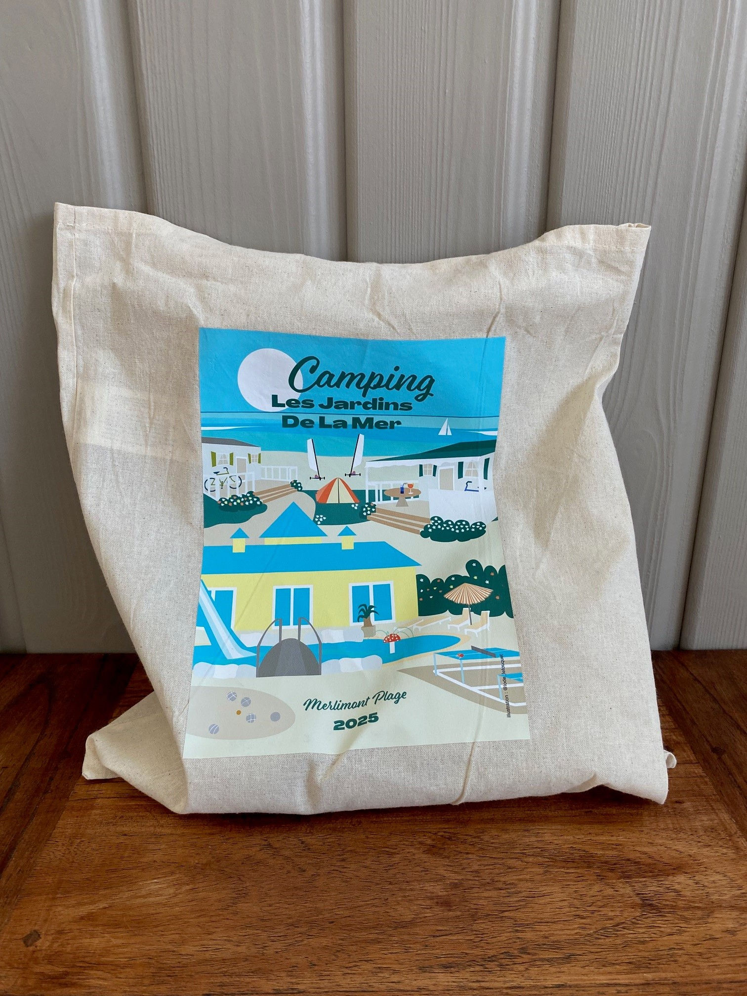 Tote bag