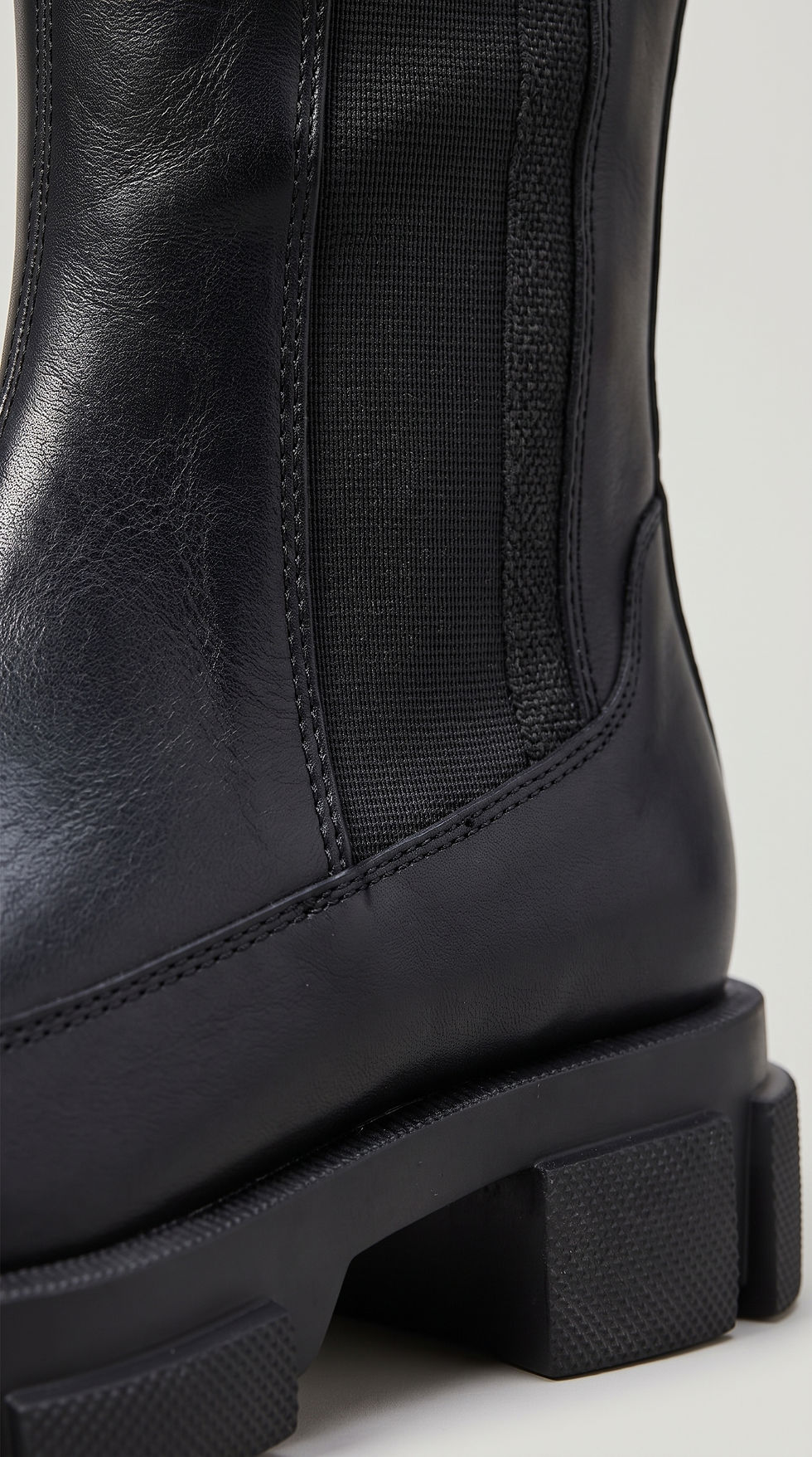 Thumbnail: Women's Round Toe Retro British Martin Boots