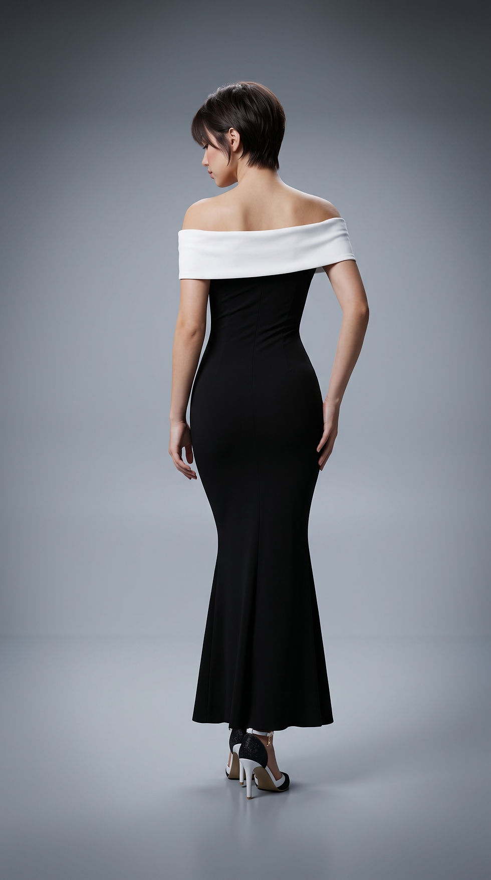 Thumbnail: Women's Off-Shoulder Long Sleeve Slimming Dress