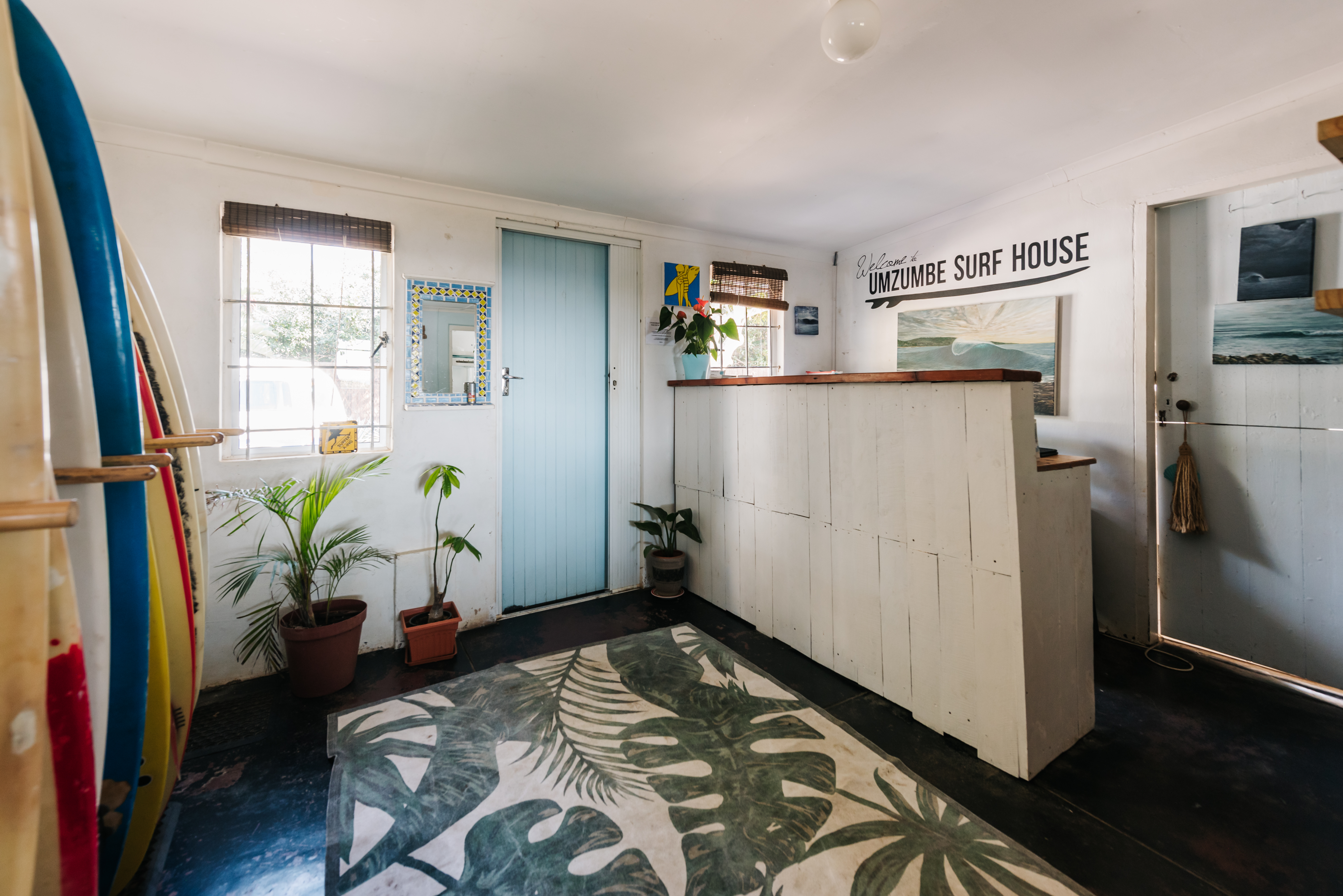 Umzumbe Surf House -Whole House Sleeps 14