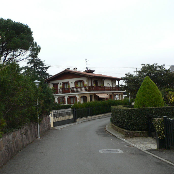 2001