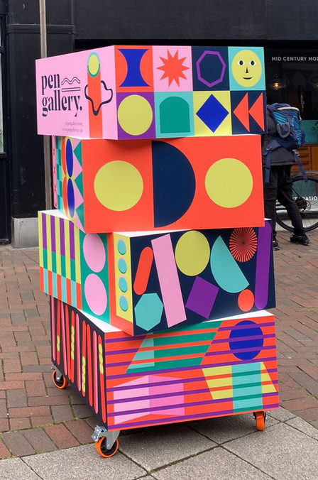 pen gallery totem, bold patterns 