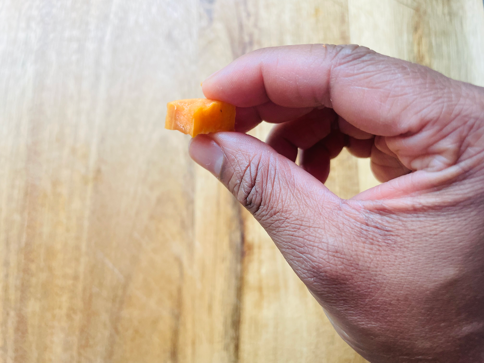 prevent choking, starting solids, feeding baby, feeding toddlers, gagging, how to feed baby, first foods, choking hazard, baby-led weaning, blw, baby-led feeding, gagging vs. choking, sweet potato for babies, sweet potato recipes, finger foods, baby food