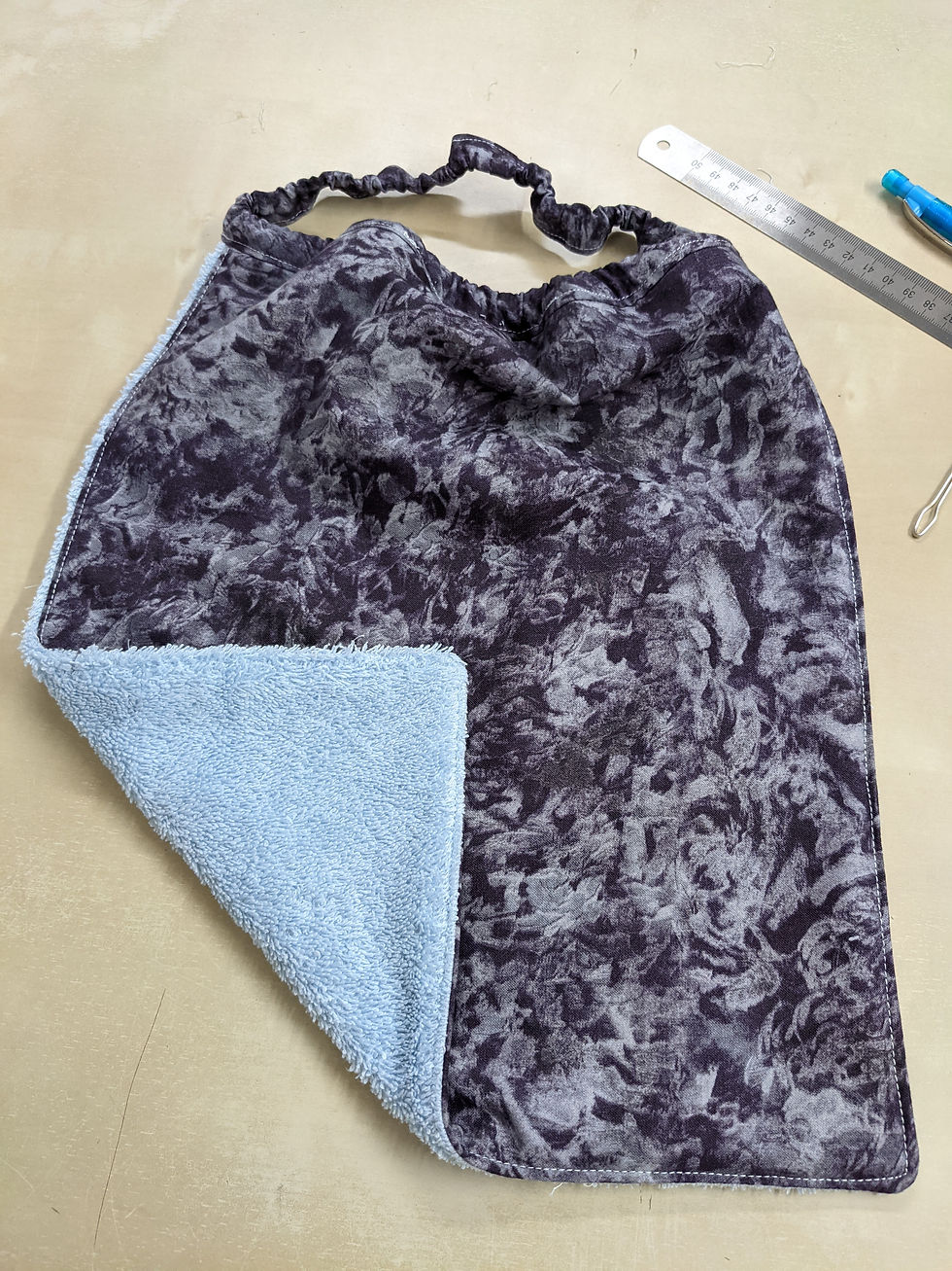 Serviette à élastique maternelle