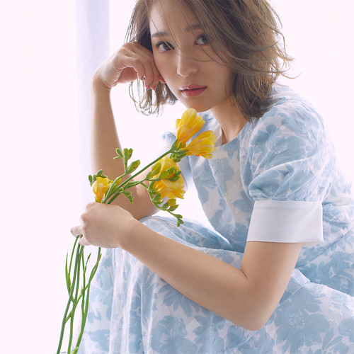 ライトブルー フラワーワンピース | three sisters 