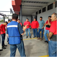Brigada de evacuación en acción