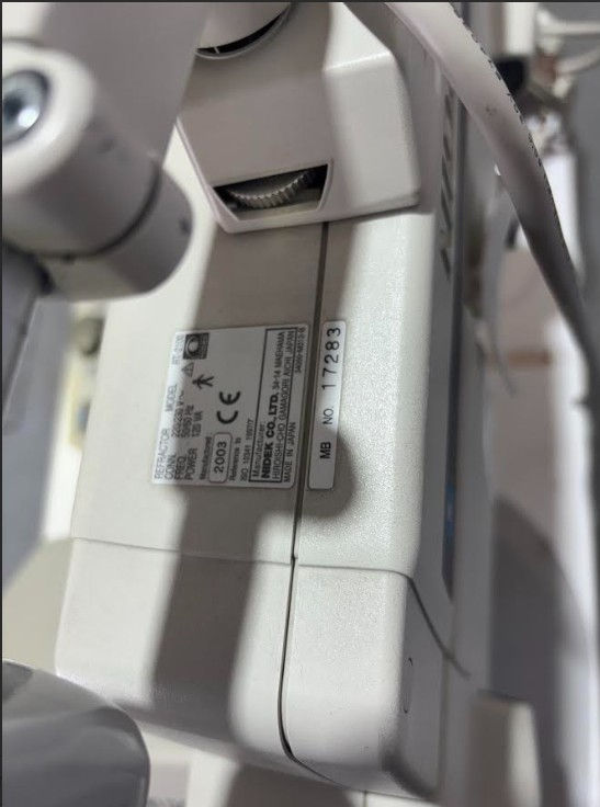 الصورة المصغرة: RT-2100 Nidek + Projecteur Nidek / année 2003