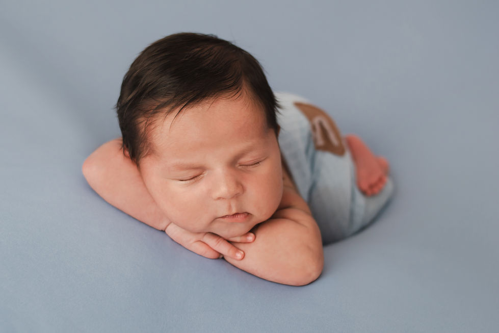 Newborn Bryan Lucca-07.jpg