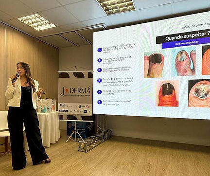 Educação médica para reconhecer precocemente tumores ungueais malignos.