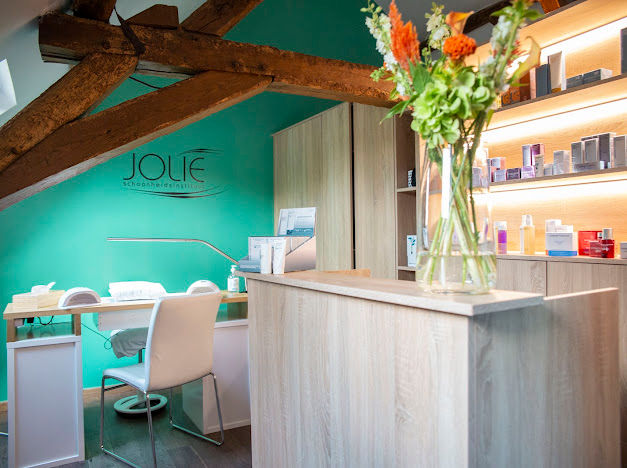 Zaak beauty Jolie
