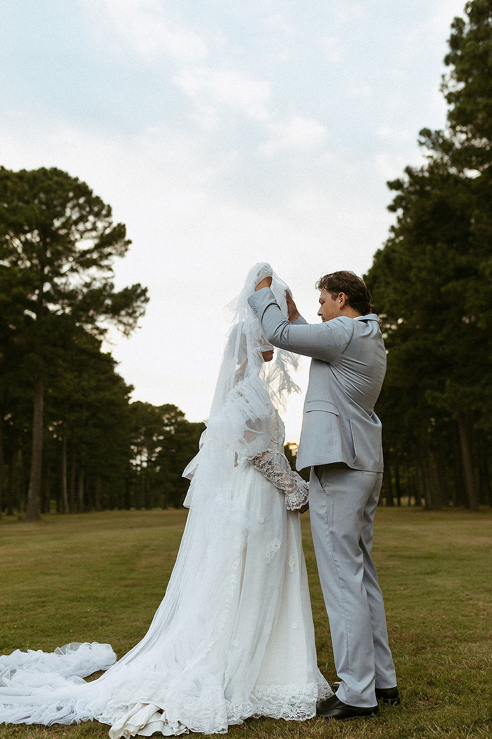 Thumbnail: Ruffle Veil