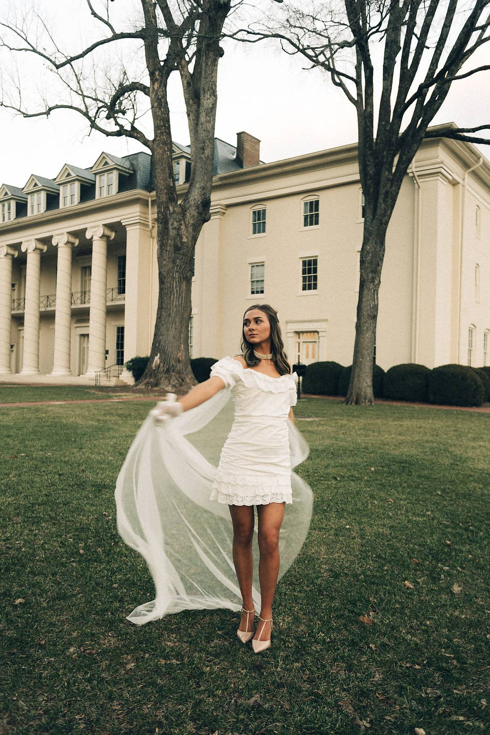 Thumbnail: Cream Classic Veil