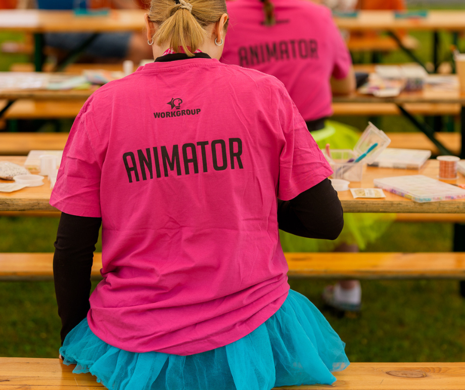 Animatorzy na event. Kiedy warto ich wynająć i co ustalić przed wydarzeniem?