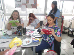 donación_de_gorritos_012