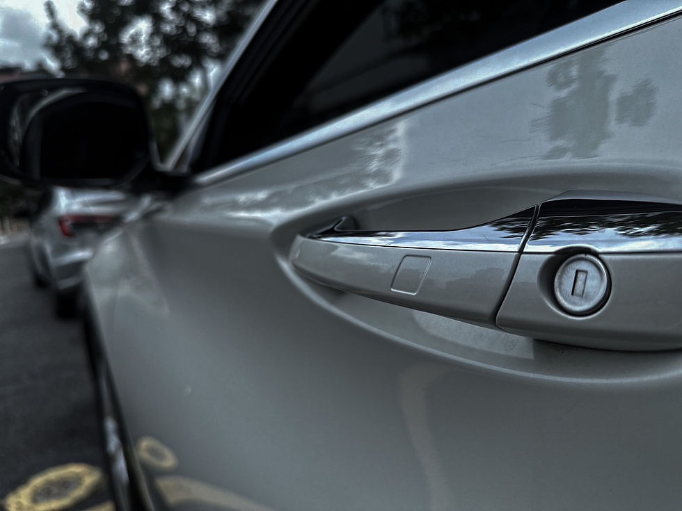 縮圖：2016年 Infinti Q30