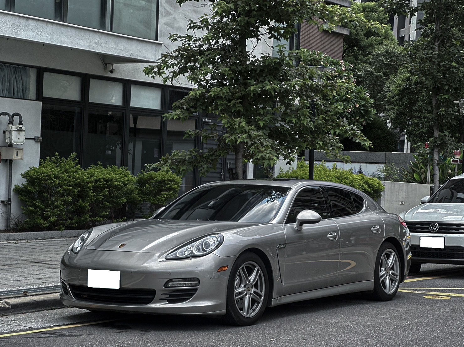 2010年 保時捷 Panamera 4S
