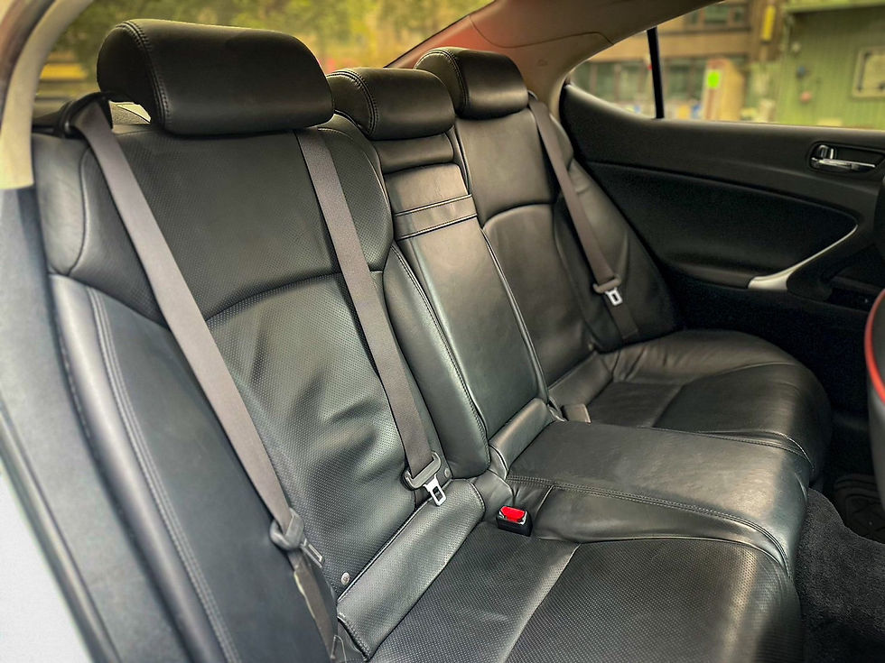 縮圖：2008年 Lexus IS250