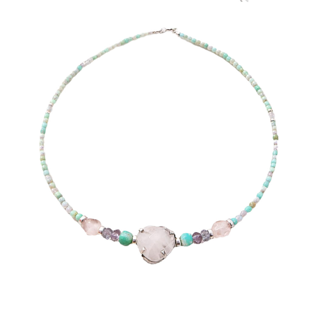 Collar de Ágatas, amazonitas, cuarzo rosa amatista y crisoprasa con medallón