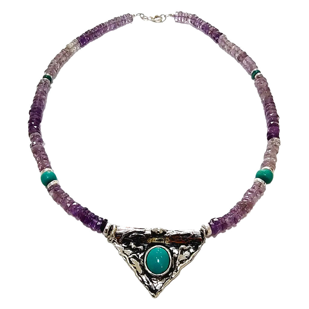 Collar de Amatista y Turquesa con Medallón