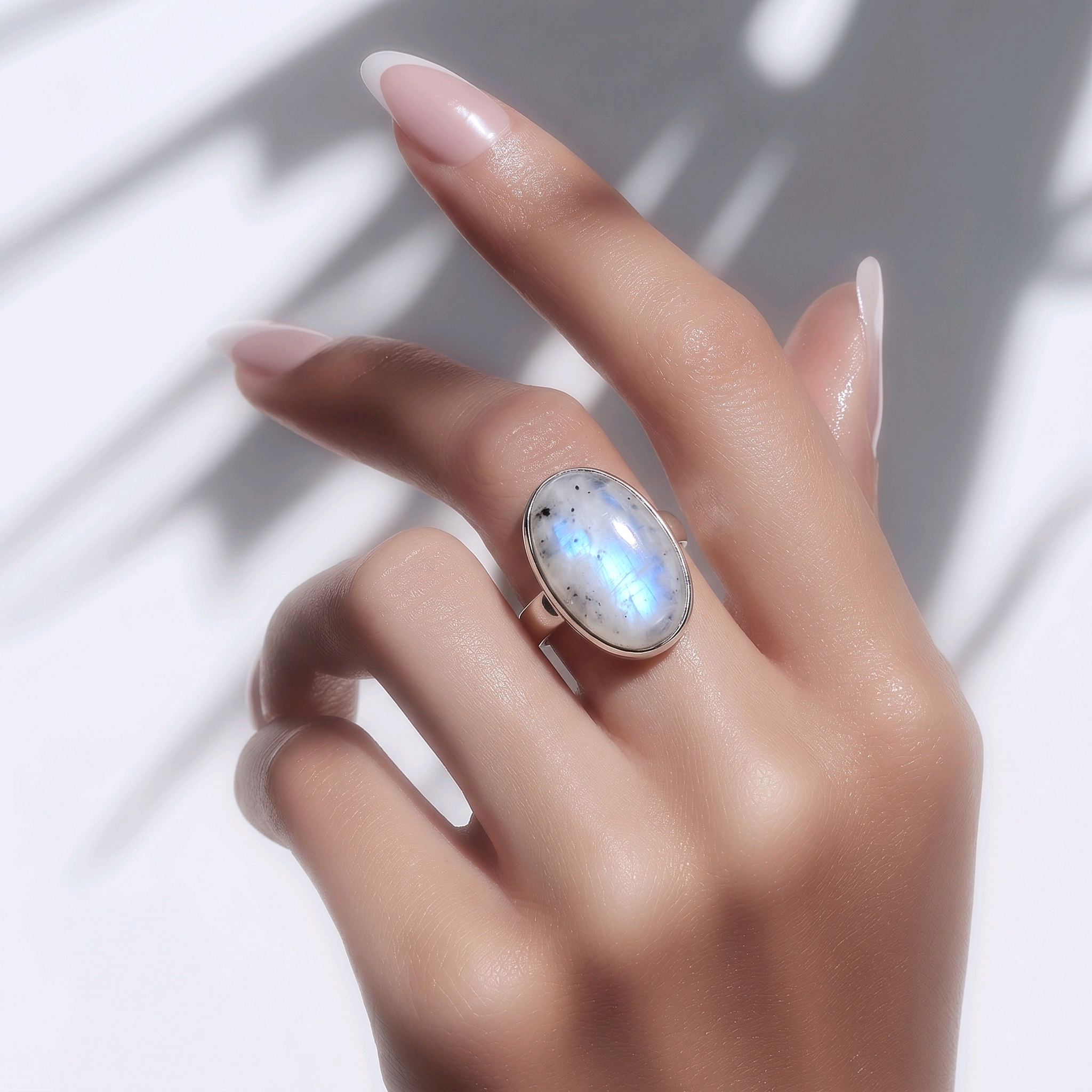 Anillo de Labradorita Blanca