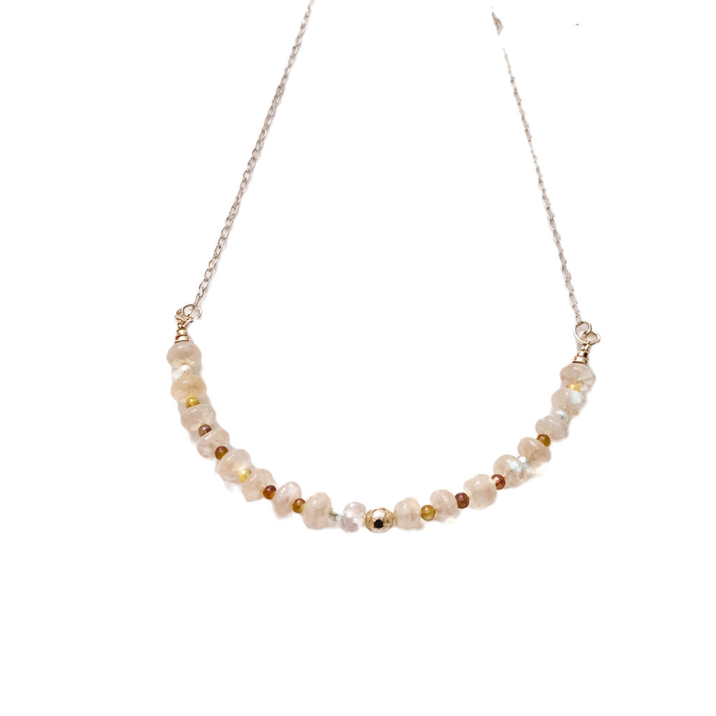 Collar corto labradorita blanca con piedra luna melón
