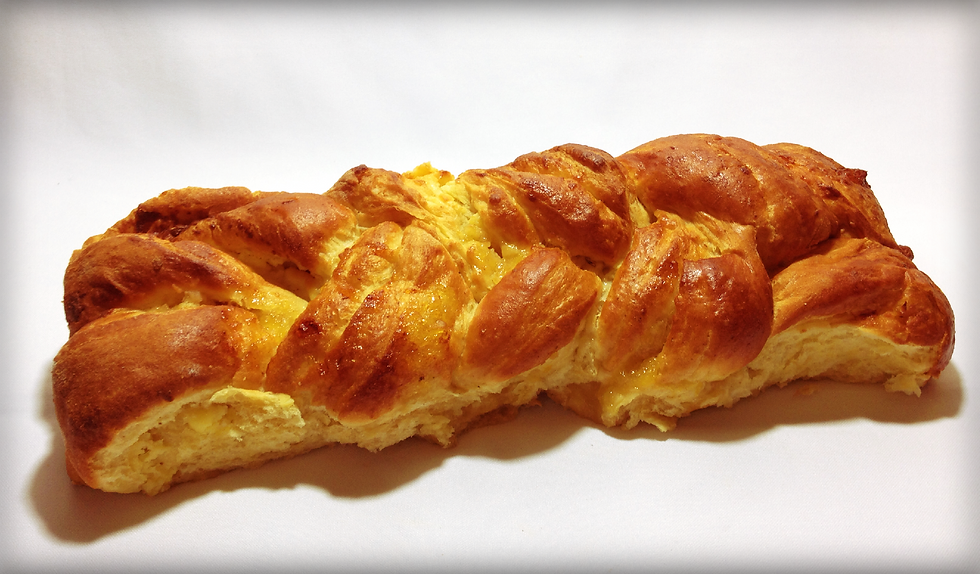 Trenza Dulce de Queso Crema y Piña