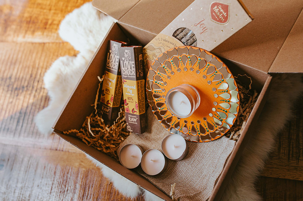 Thumbnail: Out of Stock Red Orange - Natural and Handmade Gift Hamper 🪔