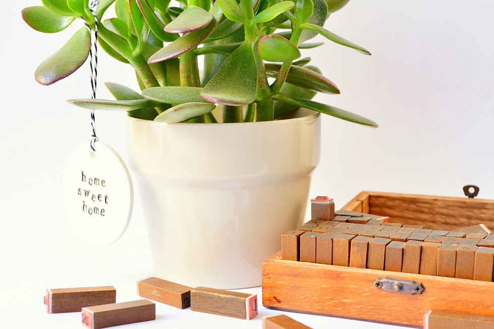 Thumbnail: hanging words ornament: "home sweet home"