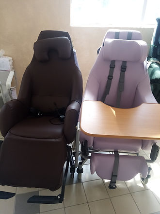 1 fauteuils coquilles.jpg