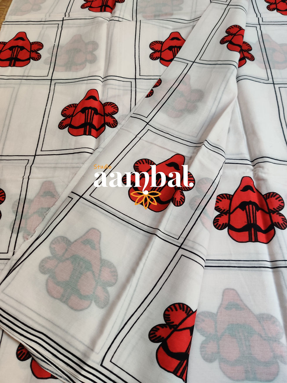 Thumbnail: African Facial Figure Quirky Print Bagru Saree