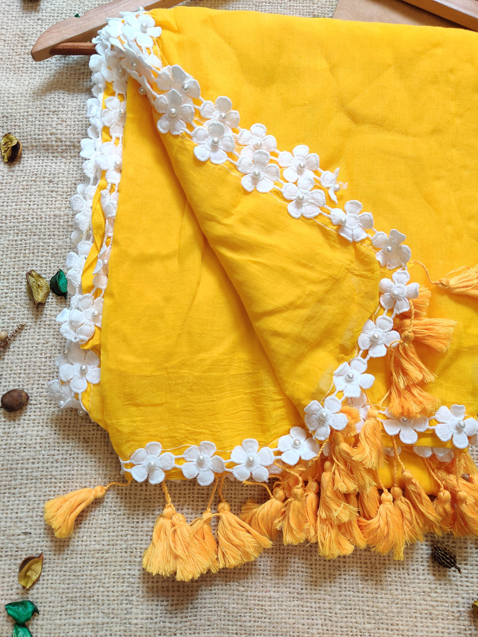 Thumbnail: Yellow Floral Lace Mul Mul Cotton Saree