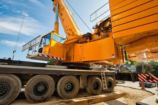Mobile Equipment Insurance: Protecting Machines Across Job Sites