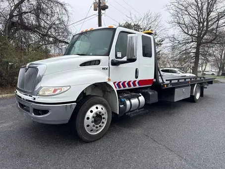 Best Tow Truck Insurance: How to Compare Quotes the Right Way