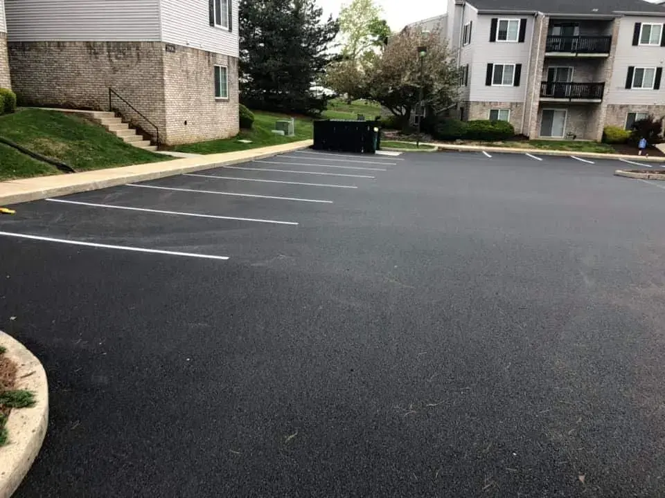 How Do I Get Asphalt Paving Commercial Contracts?