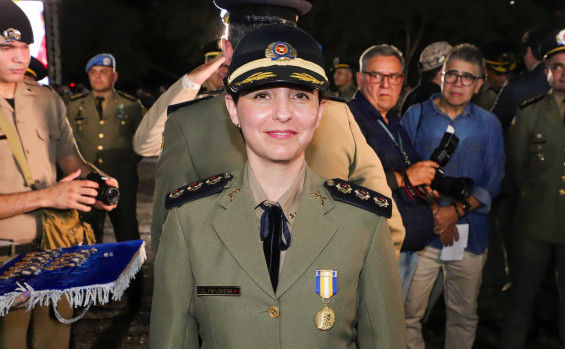 A coronel PMTO, Lorena Cavalcante, condecorada com a Medalha Tiradentes, a mais alta honraria da PMTO - Marcio Vieira/Governo do Tocantins
